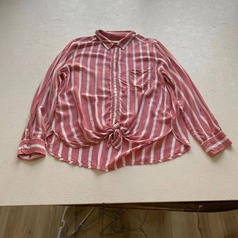 American Eagle Pink & White Striped Tie Front Button Down | Oversized Fit | L